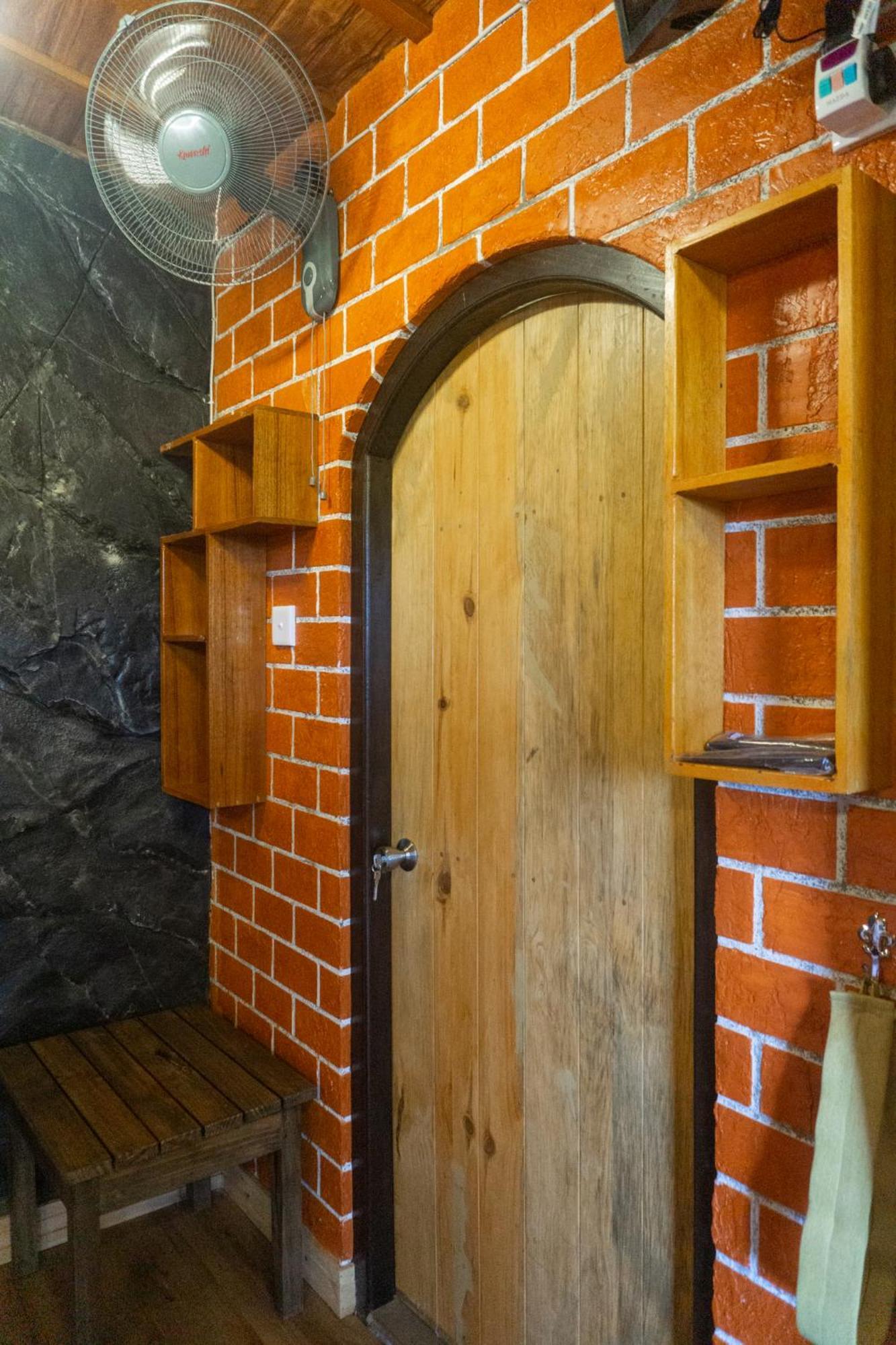 مبيت وإفطار إيلا Hobbit Hole Hideaway المظهر الخارجي الصورة