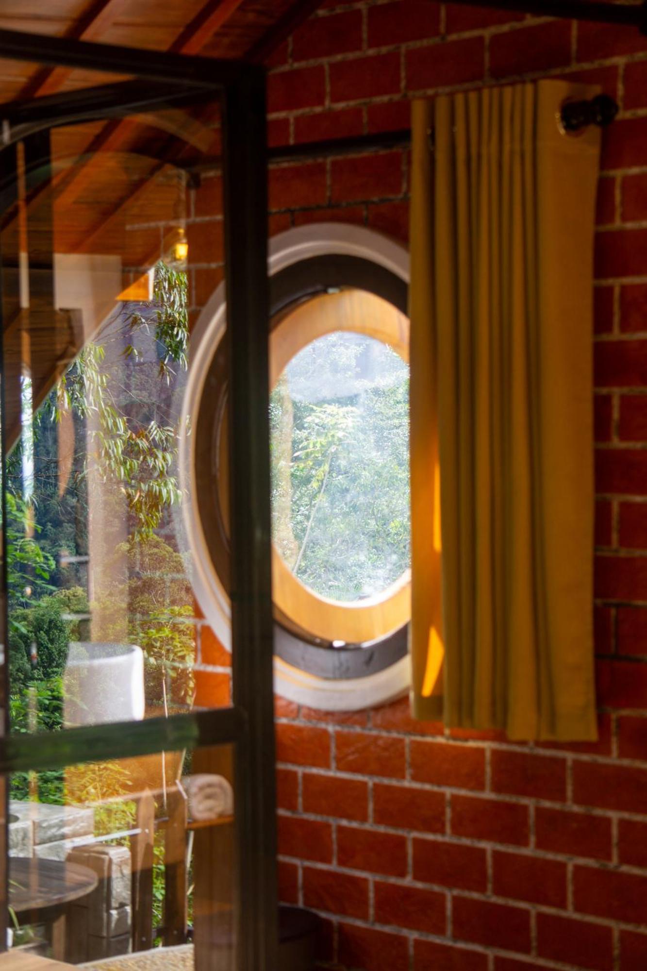 مبيت وإفطار إيلا Hobbit Hole Hideaway المظهر الخارجي الصورة